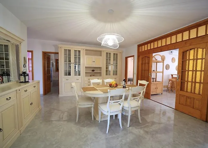 Villa Teram